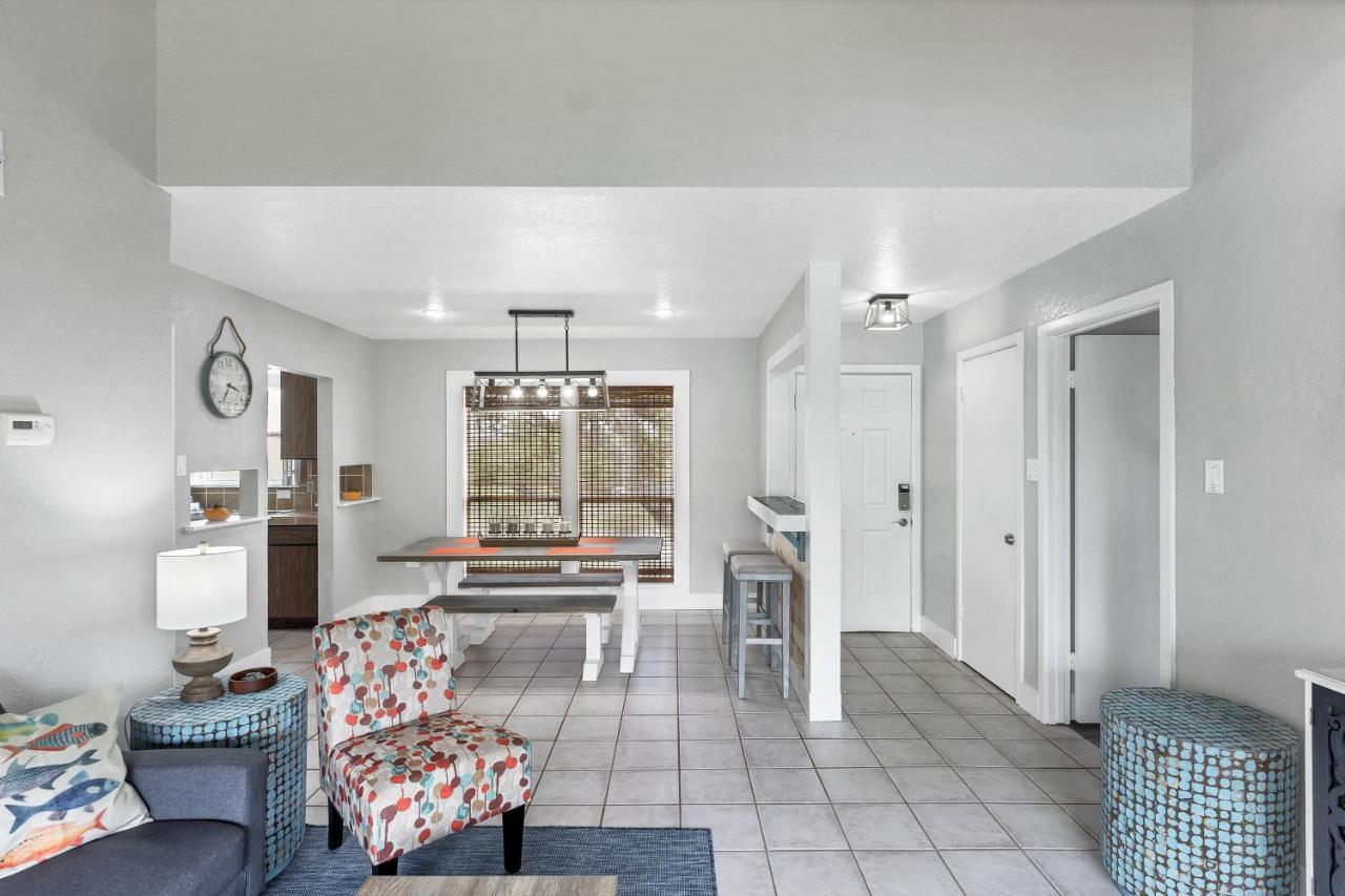 Fulton Beach Condos ロックポート エクステリア 写真