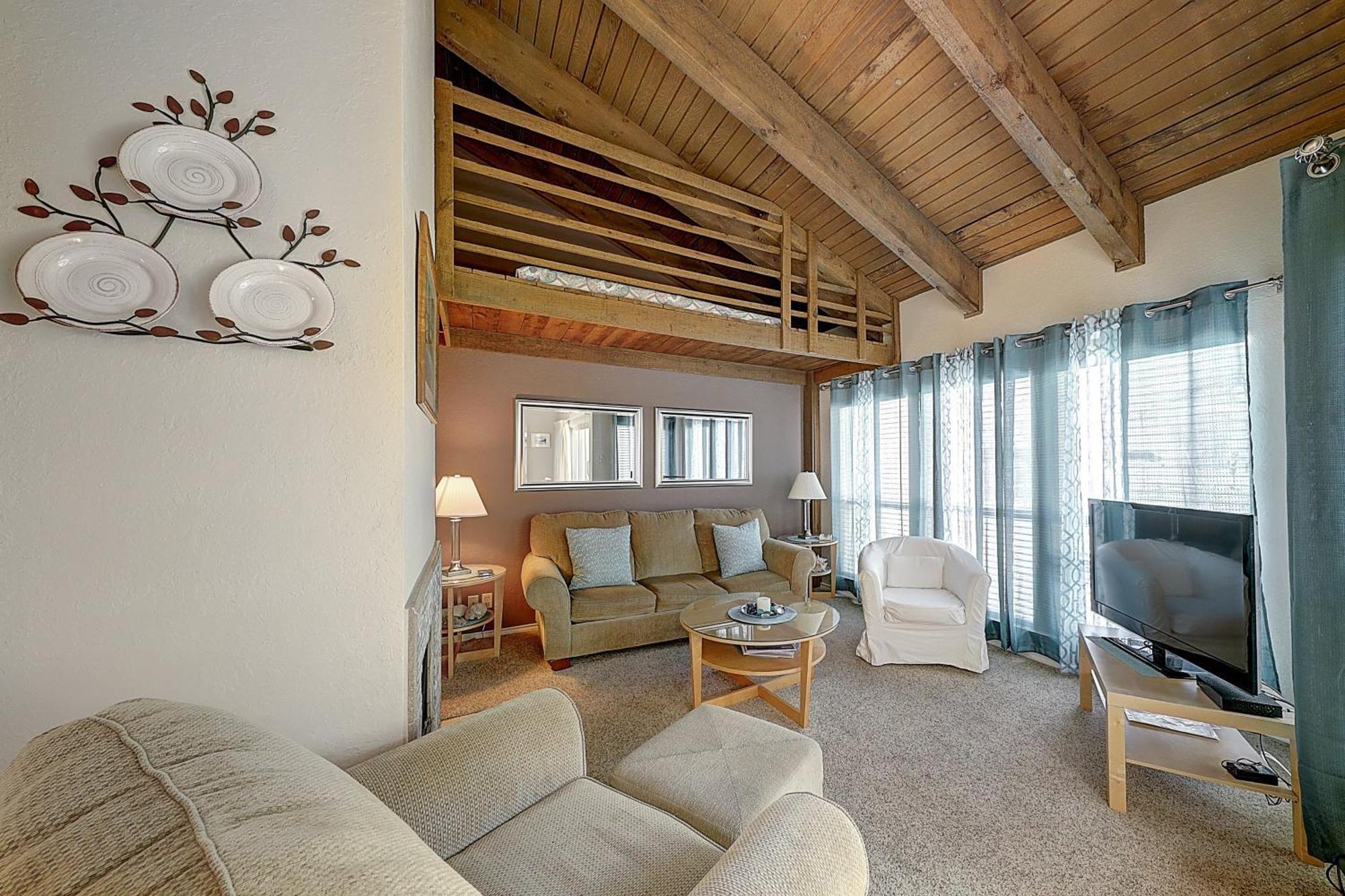Fulton Beach Condos ロックポート 部屋 写真