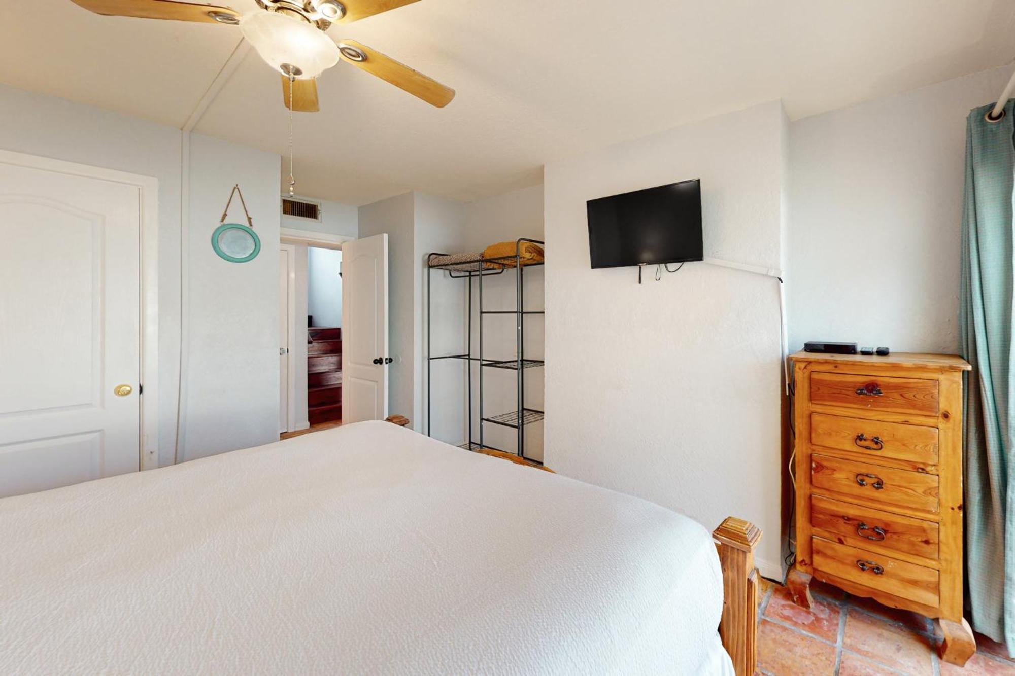 Fulton Beach Condos ロックポート 部屋 写真