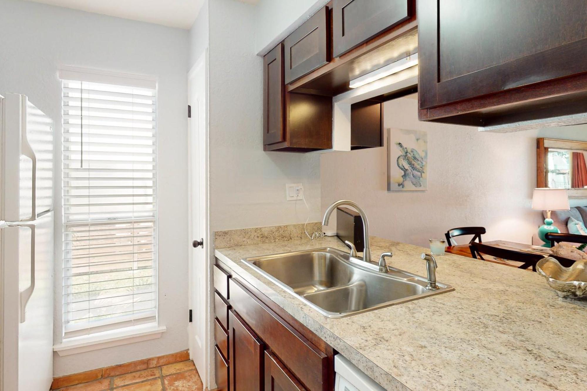 Fulton Beach Condos ロックポート 部屋 写真