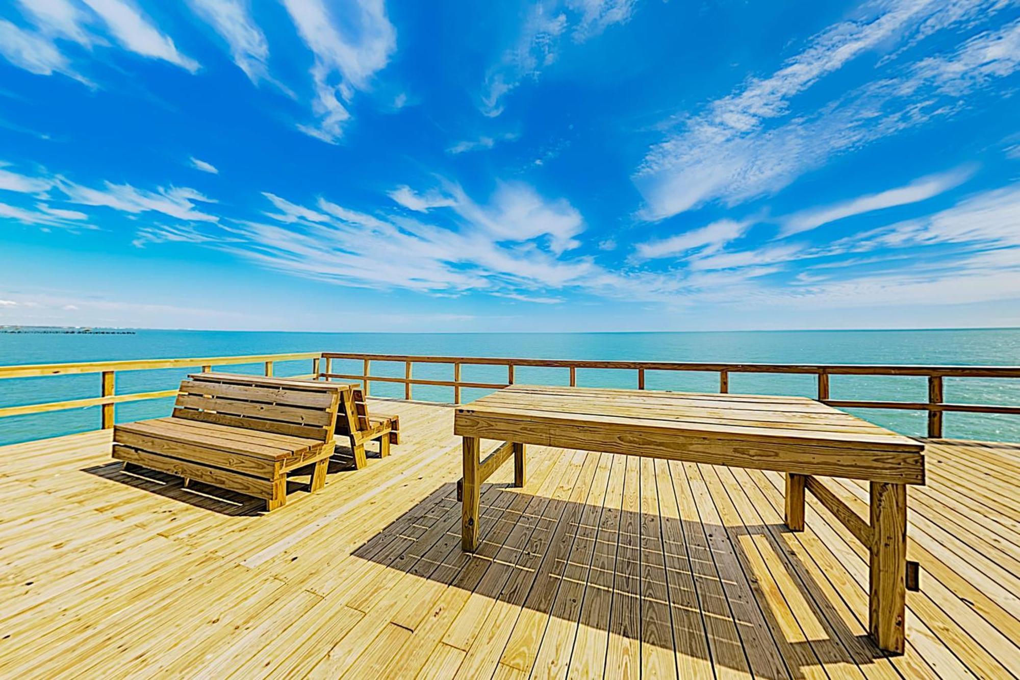 Fulton Beach Condos ロックポート 部屋 写真