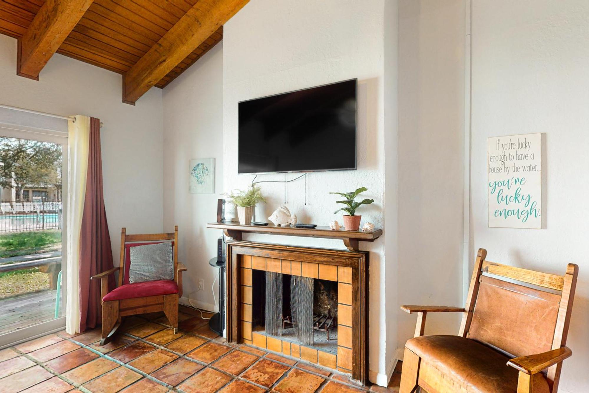 Fulton Beach Condos ロックポート 部屋 写真