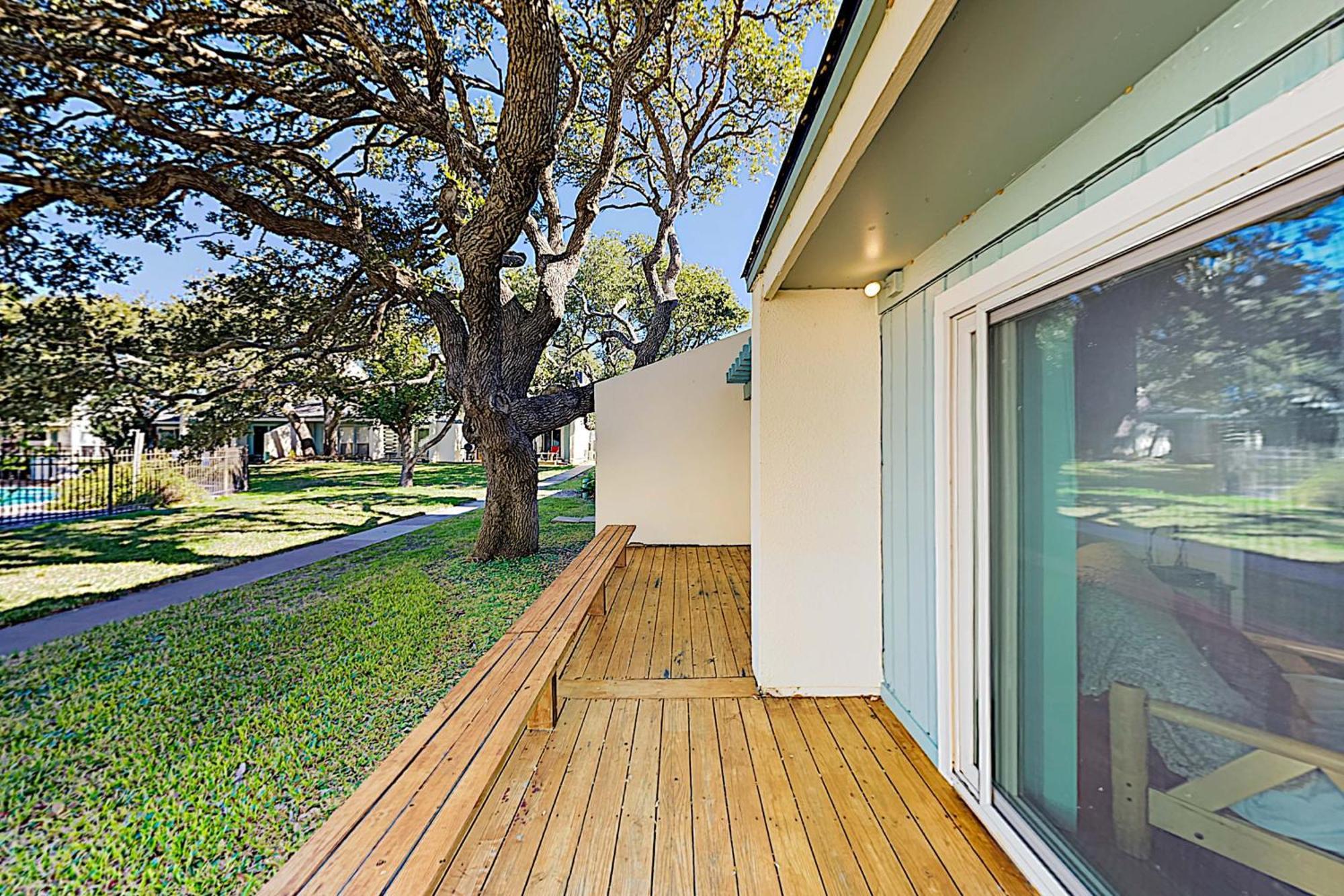 Fulton Beach Condos ロックポート 部屋 写真