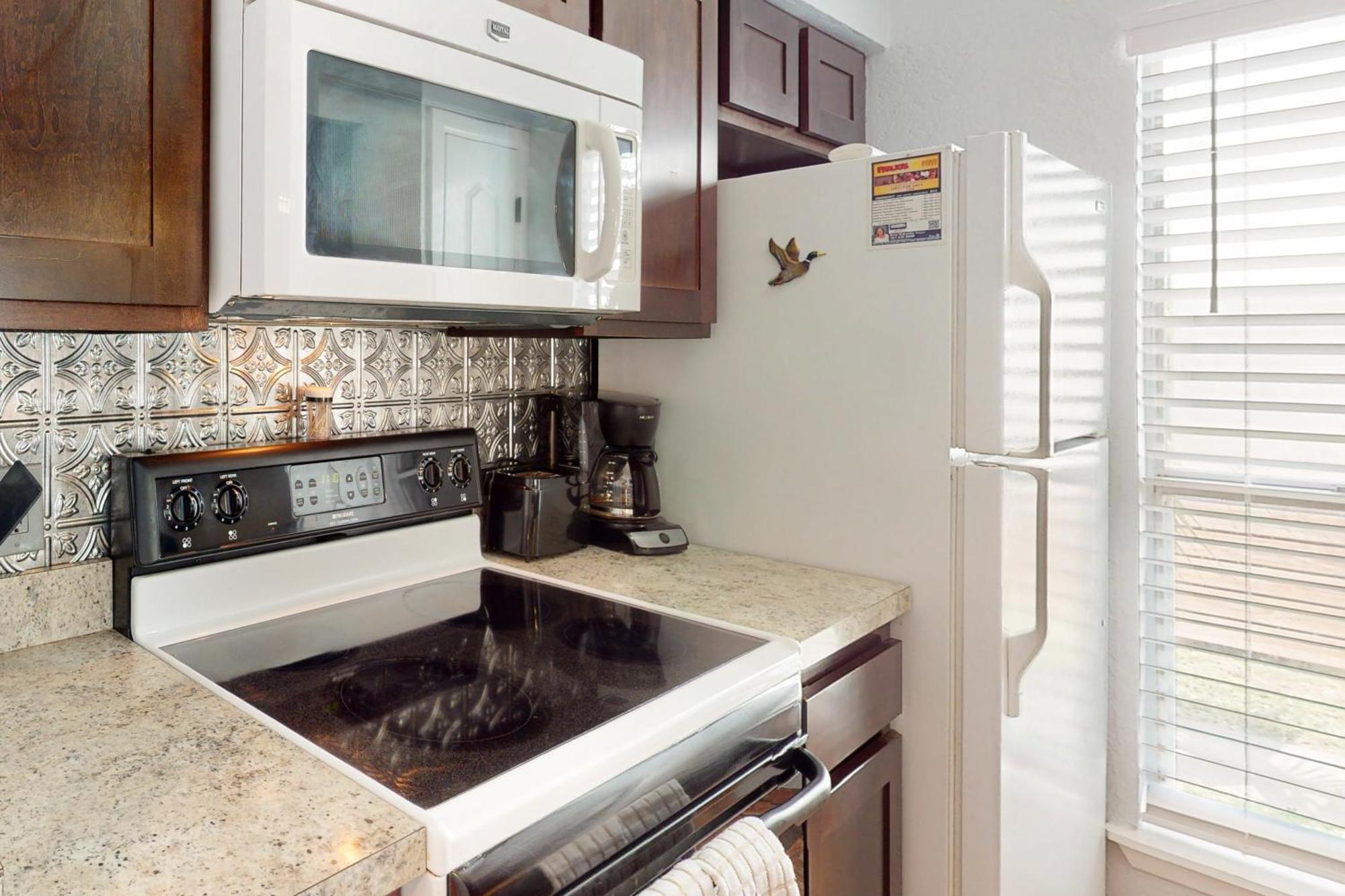 Fulton Beach Condos ロックポート 部屋 写真
