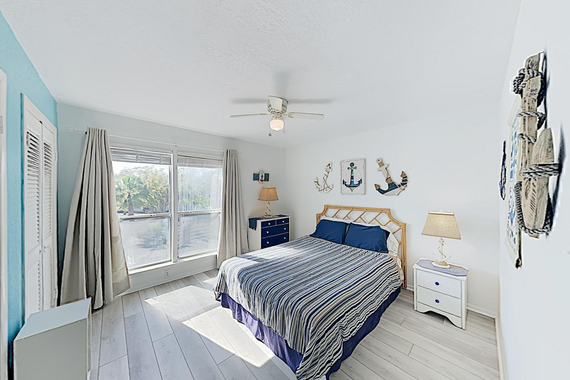 Fulton Beach Condos ロックポート 部屋 写真