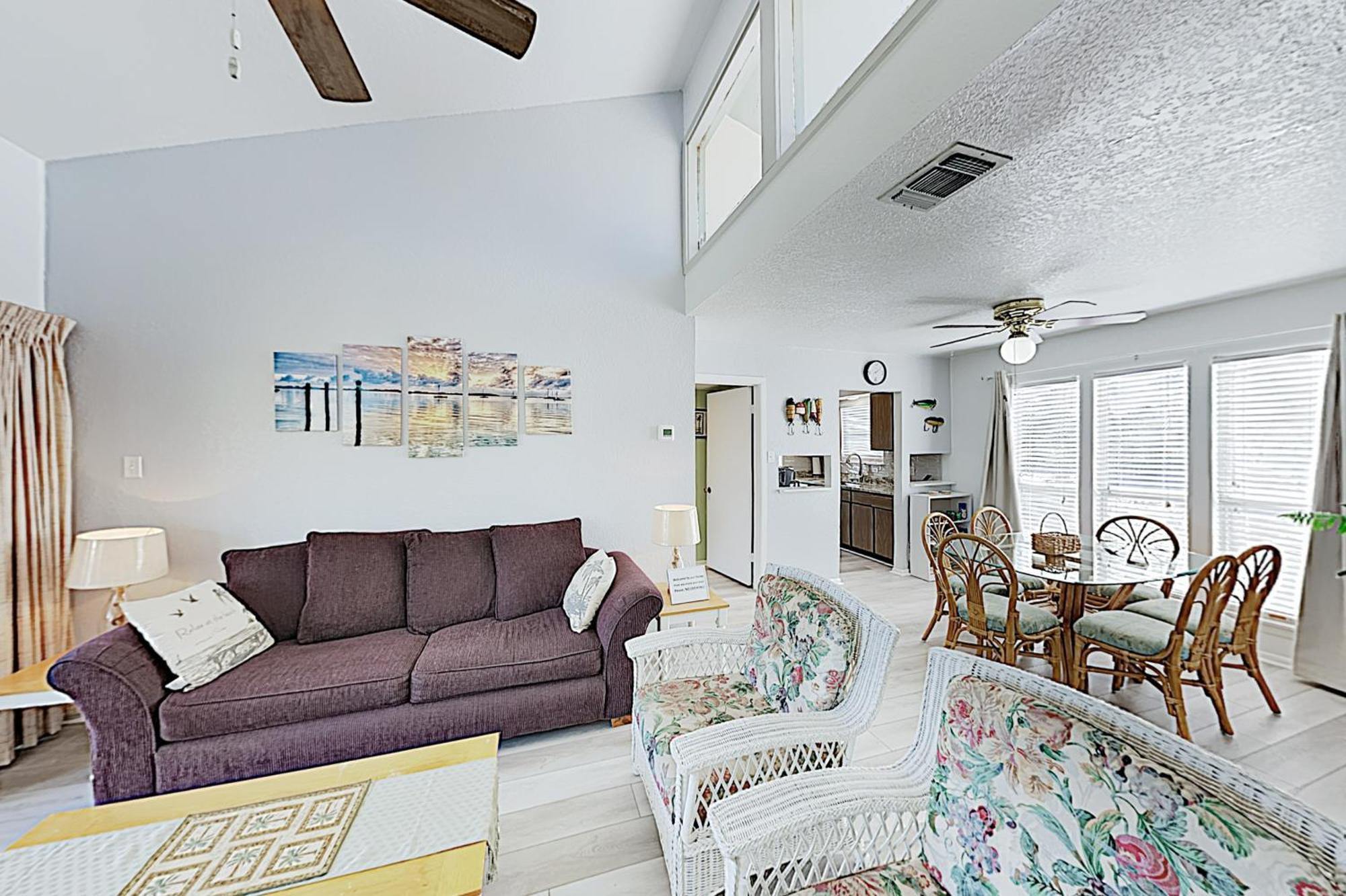 Fulton Beach Condos ロックポート 部屋 写真